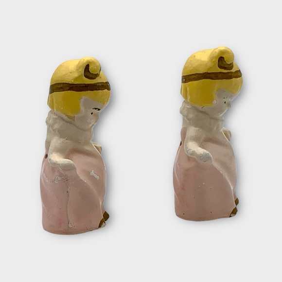 Antique 1920s Art Deco Chalkware  Flapper Girls Salt and Pepper Shakers - Picture 9 of 14